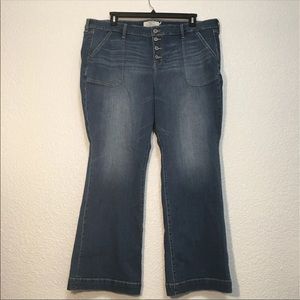 Torrid flare button fly first at fit Jeans 22